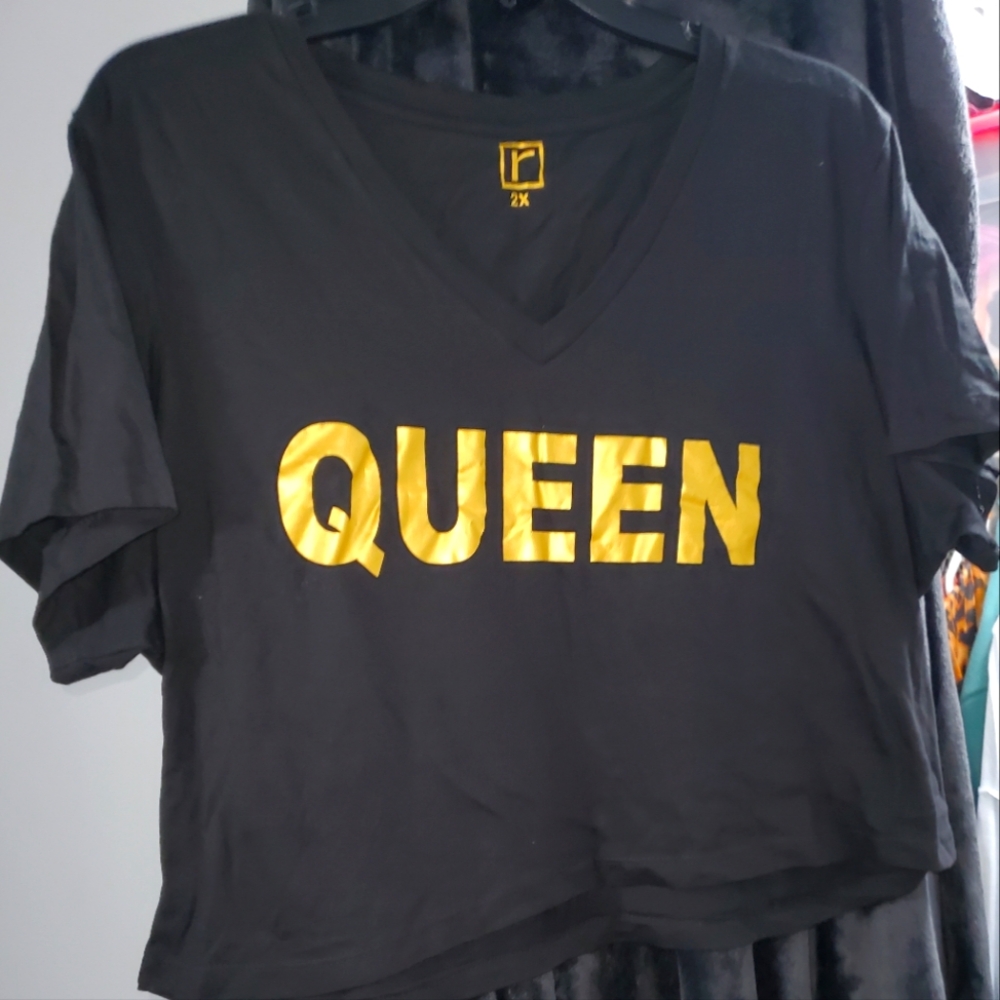 Black V-Neck T-Shirt with Gold 'QUEEN' Print